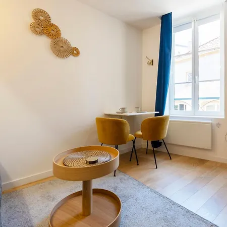 Apartment Canopee *